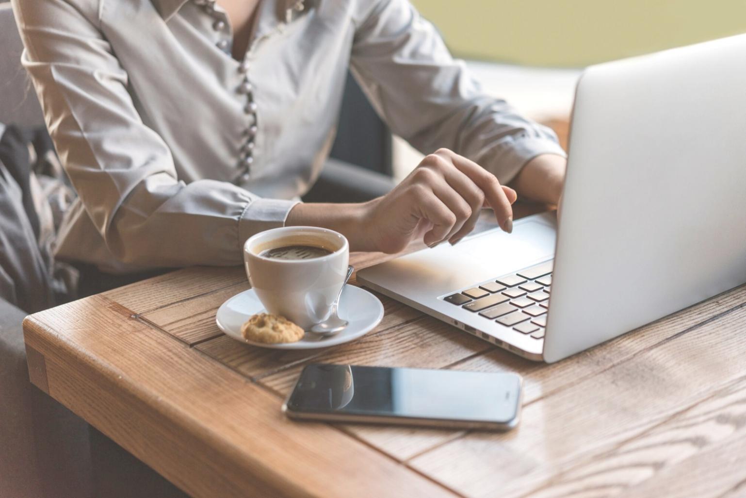 Teamarbeit bei der Finanzanalyse